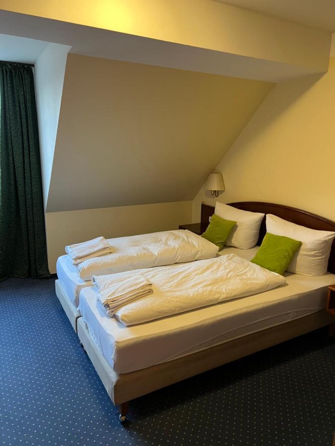 Hotel Am Schloss - Frankfurt An Der Oder Eksteriør billede
