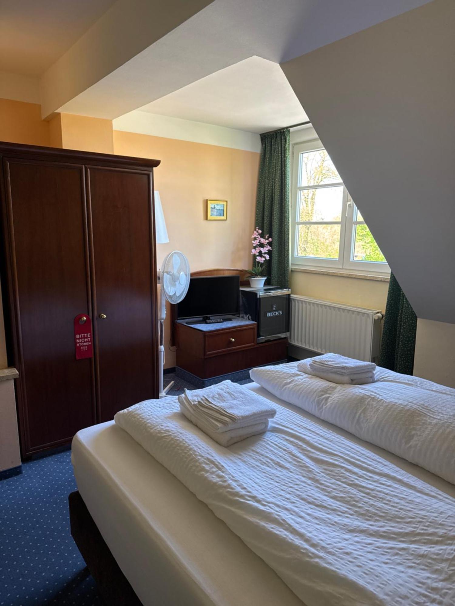 Hotel Am Schloss - Frankfurt An Der Oder Eksteriør billede