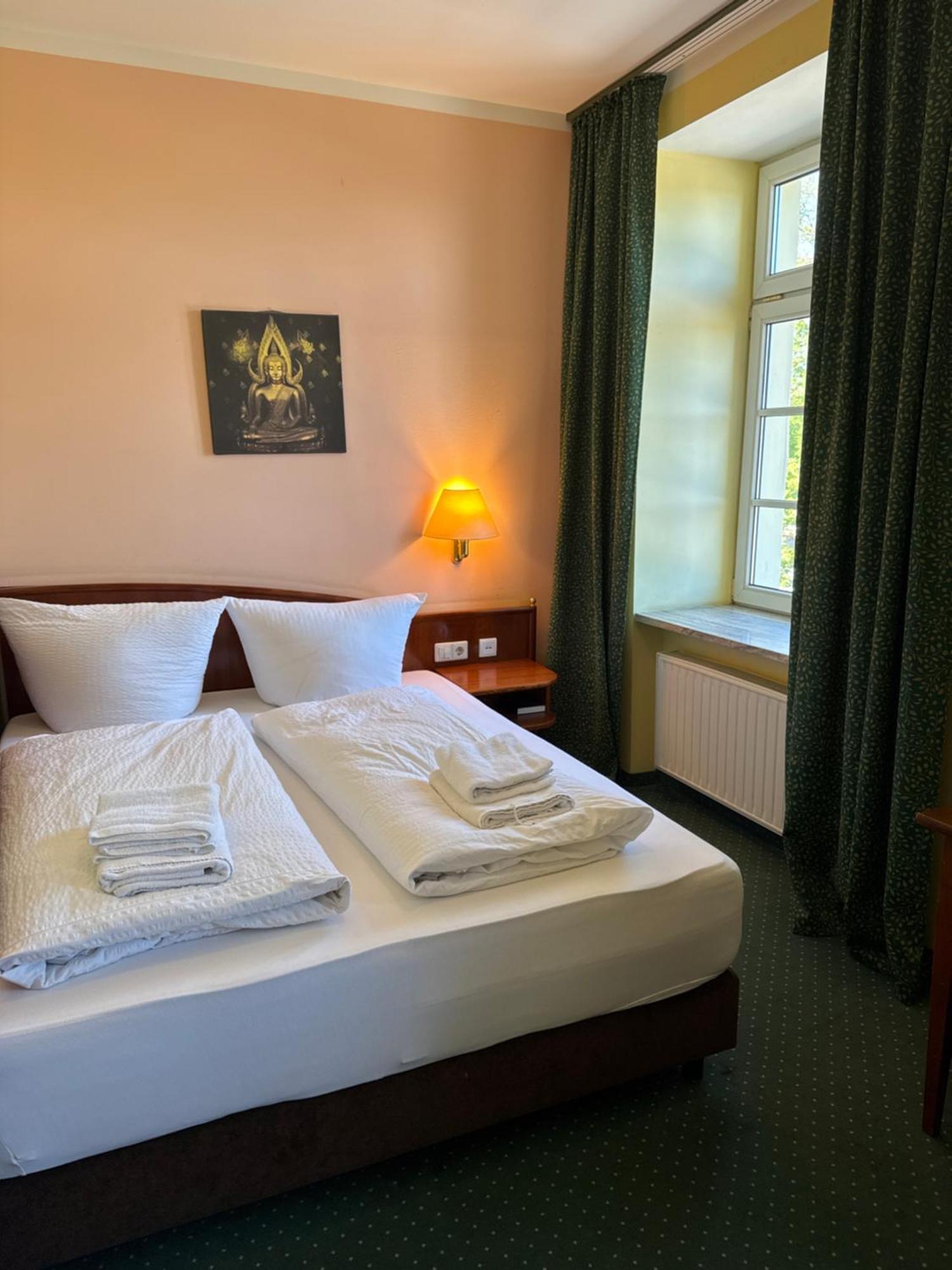 Hotel Am Schloss - Frankfurt An Der Oder Eksteriør billede